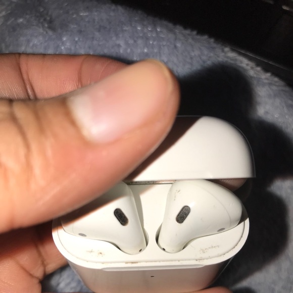 COPY - Airpod Gen 2 - Picture 4 of 4